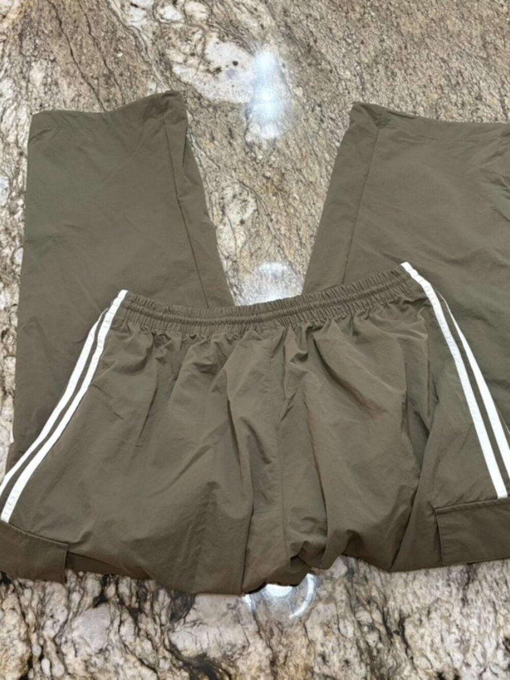 Adidas 3-Stripes Cargo Pants - Picture 5 of 5